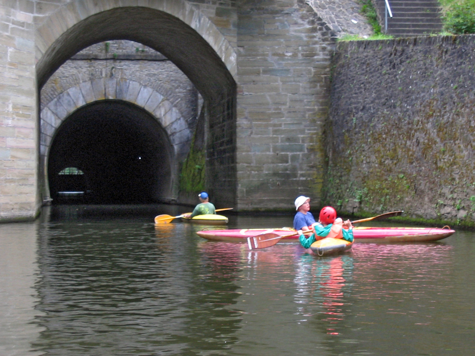 Weilburger Schifffahrtstunnel auf der Lahn